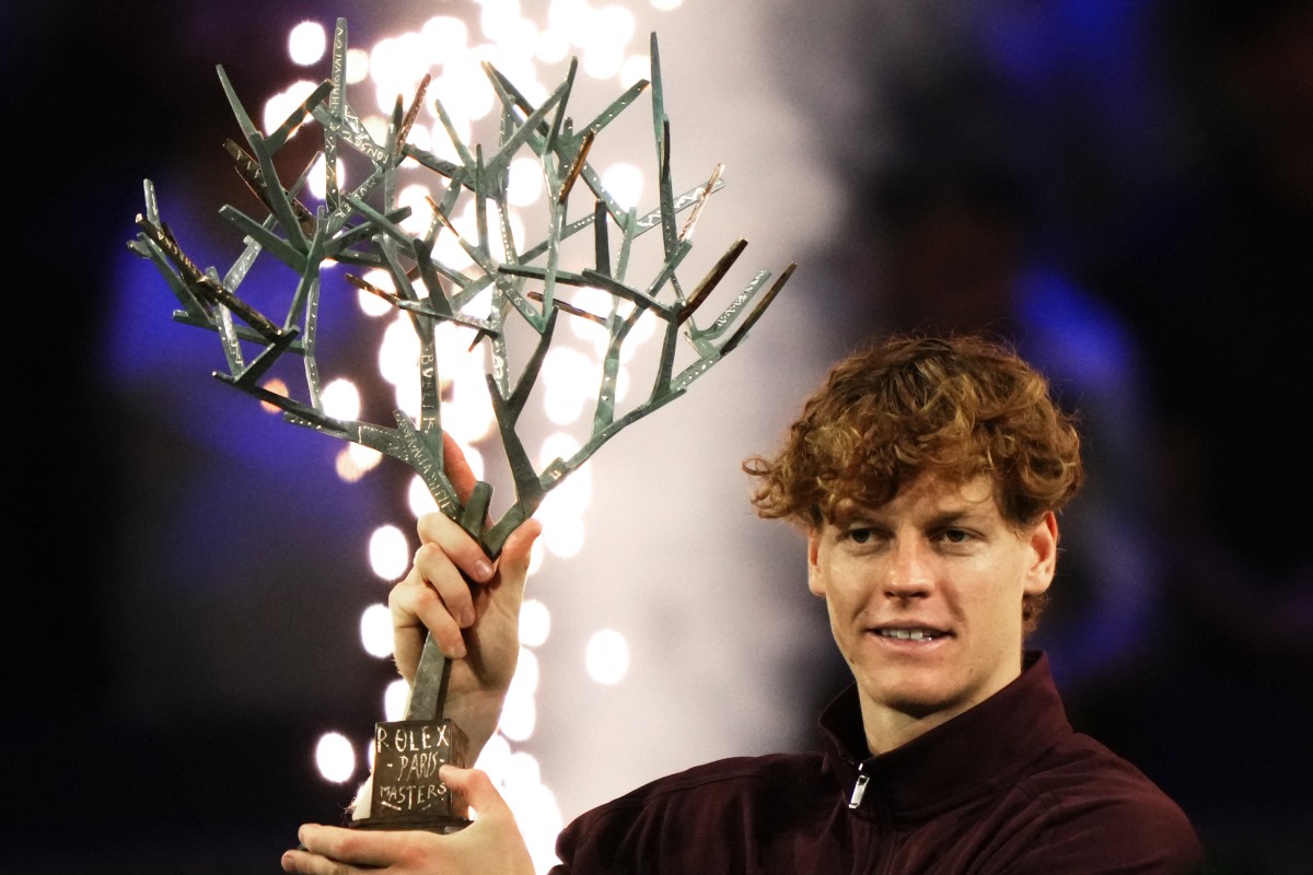 سينر يحرز اللقب ويستعيد قمة التصنيف العالمي في باريس. (أ ف ب)