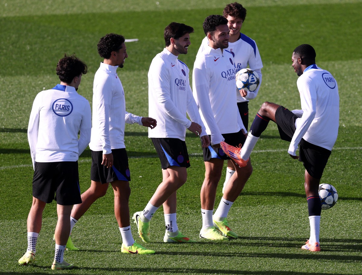 من تدريبات باريس سان جيرمان قبل مواجهة بايرن ميونيخ في دوري أبطال أوروبا. (أ ف ب)