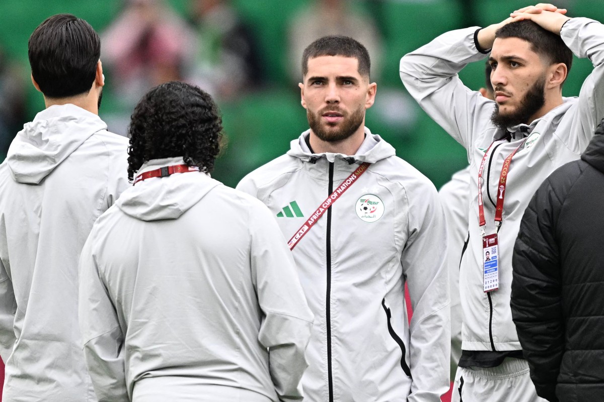 لاعبو الجزائر. (أ ف ب)