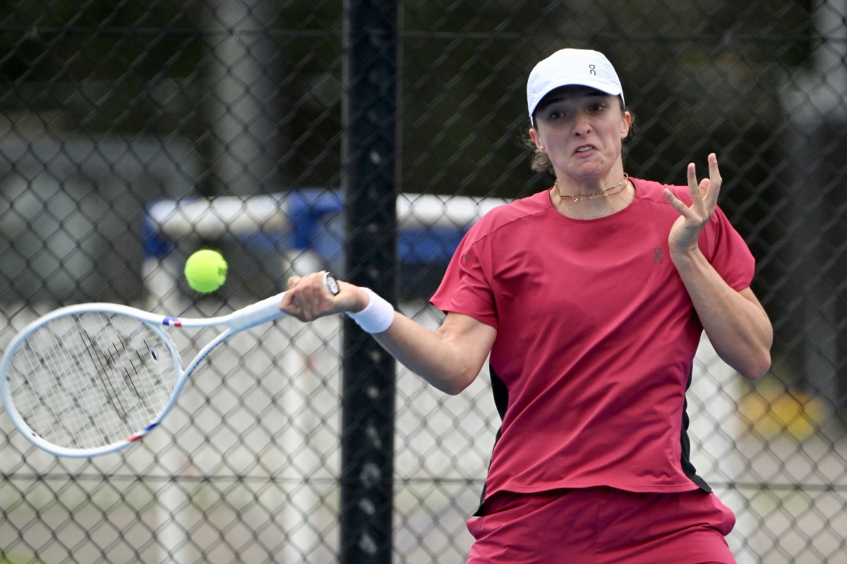 البولندية إيغا شفيونتيك. (أ ف ب) 