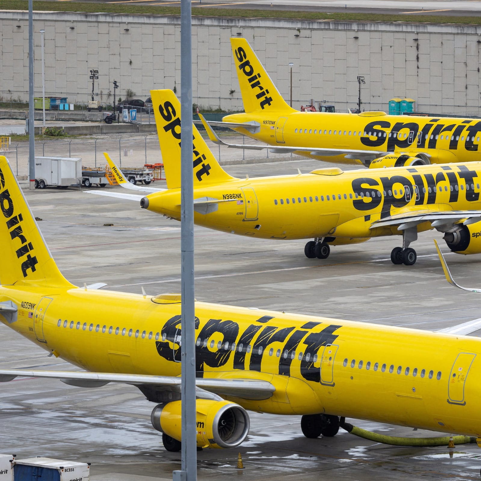 من يملك البيانات بعد الإفلاس؟ صفقة Spirit وغوغل تفجّر الجدل