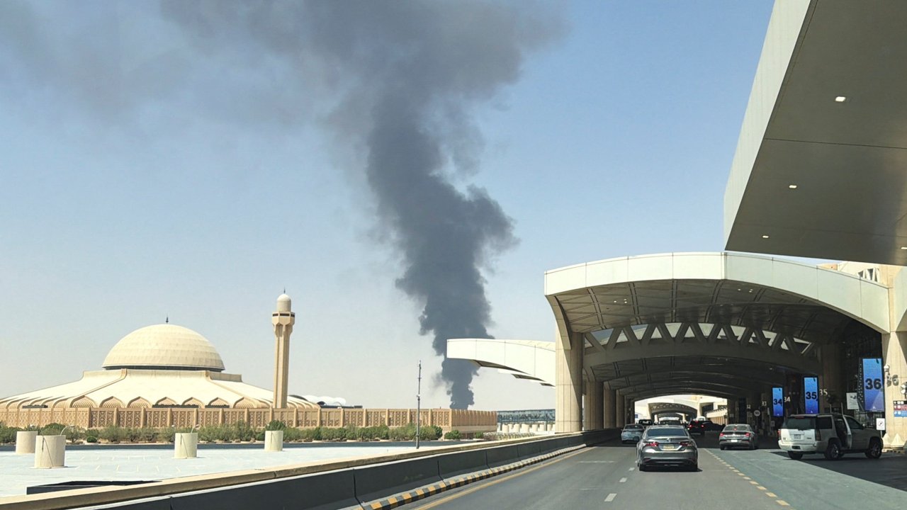 طائرة