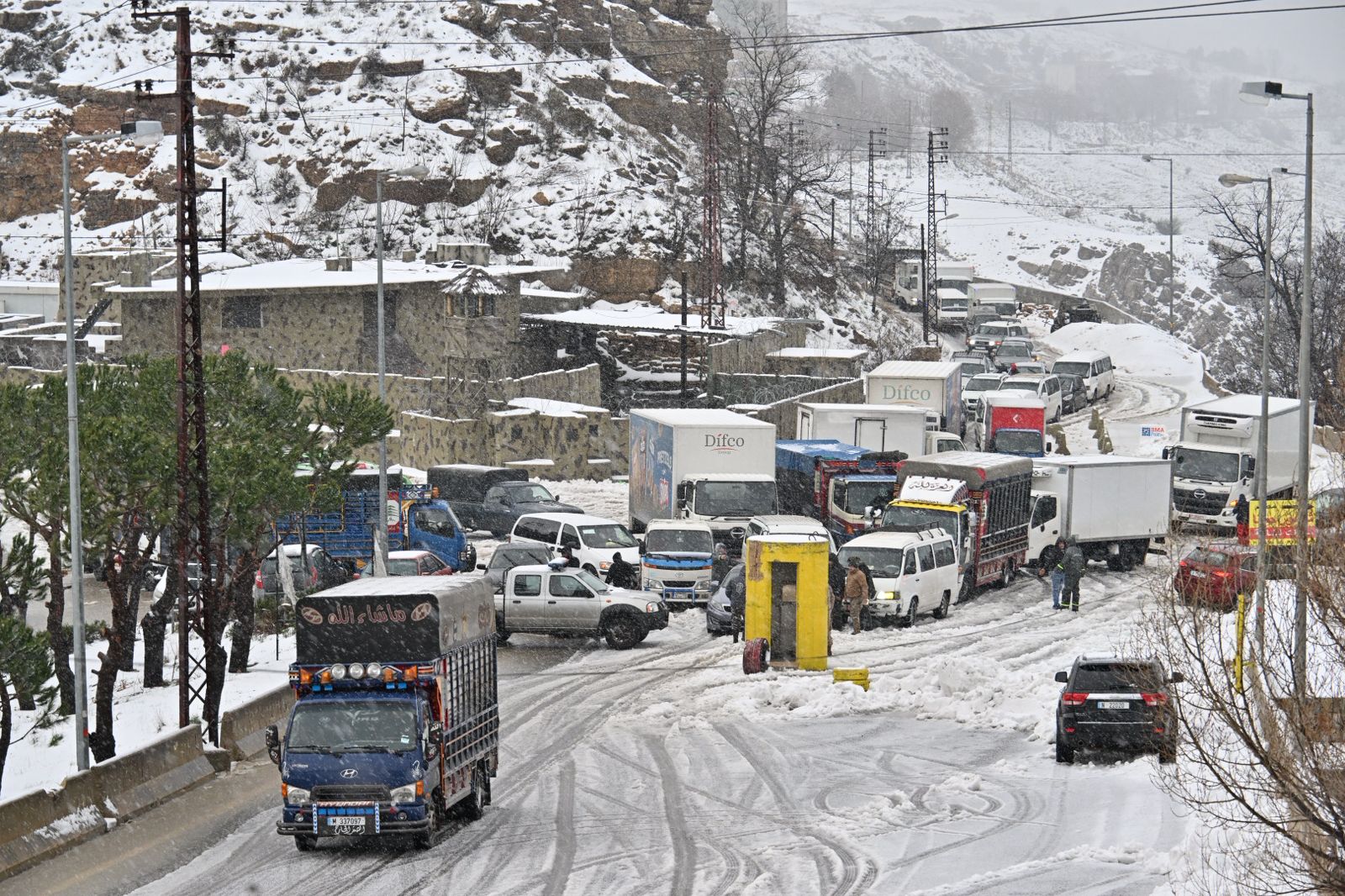 ضهر البيدر يرتدي حلّته البيضاء (حسام شبارو).
