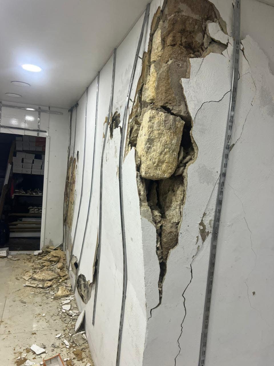 التصدعات في المبنى قبل الانهيار. (النهار)