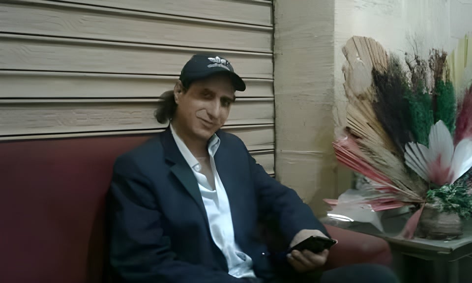 كمال أبورية. 