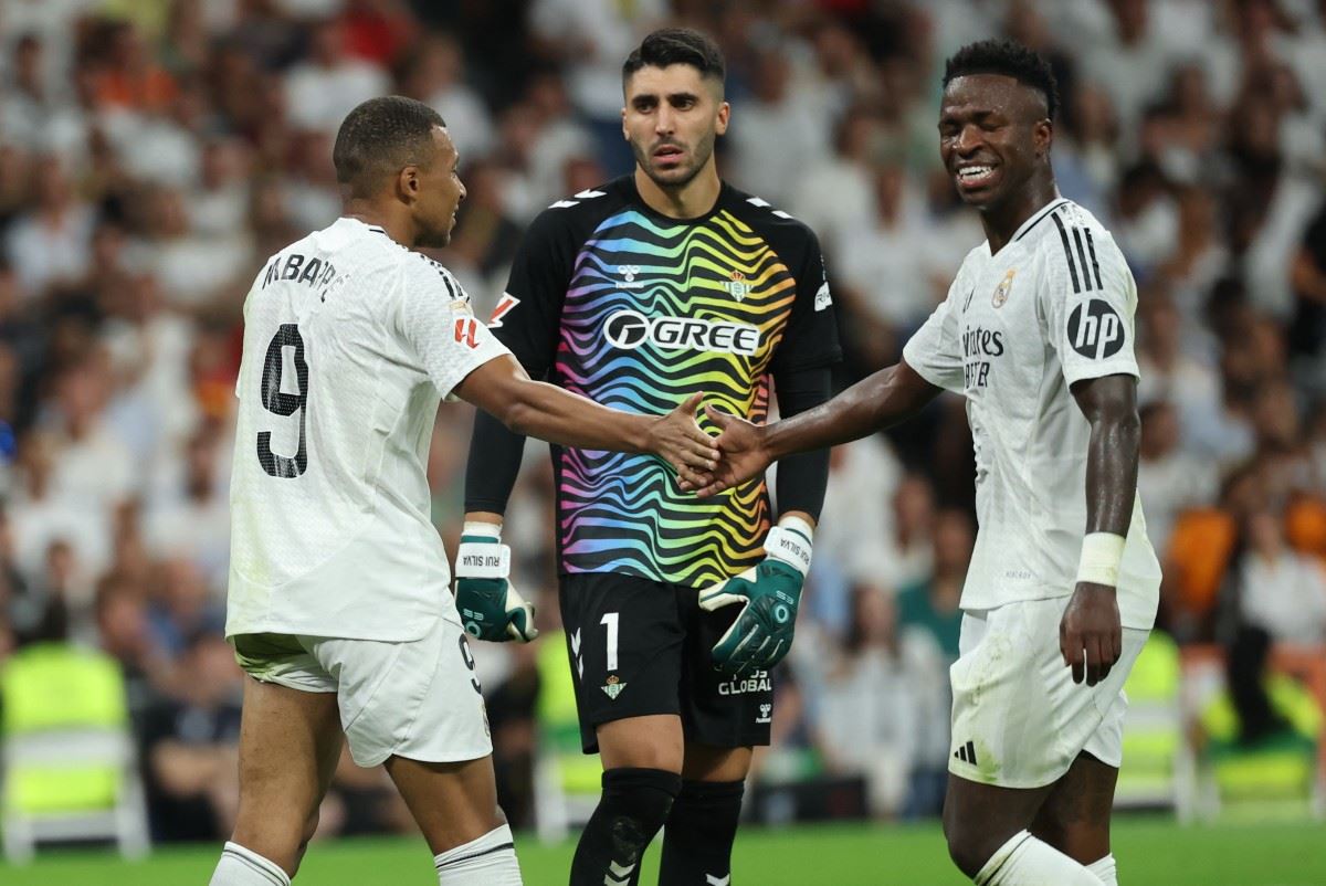 فينيسيوس جونيور (اكس)