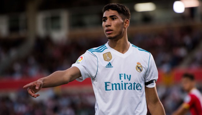 أشرف حكيمي بقميص ريال مدريد (اكس)
