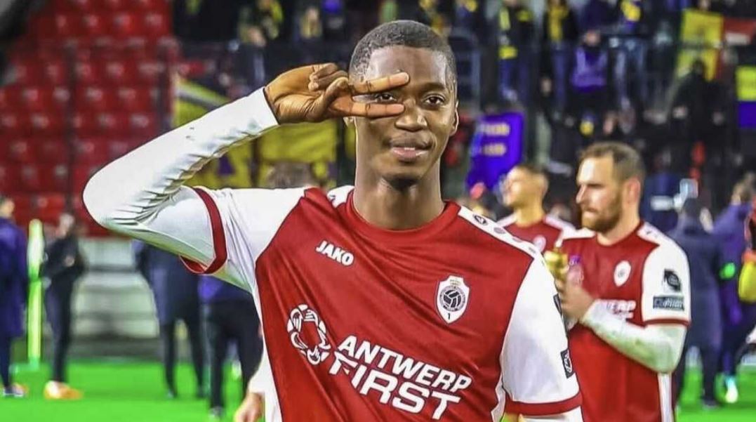 محمدو دومبيا (اكس)