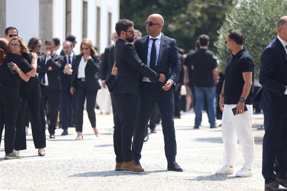 أرني سلوت (أ ف ب)