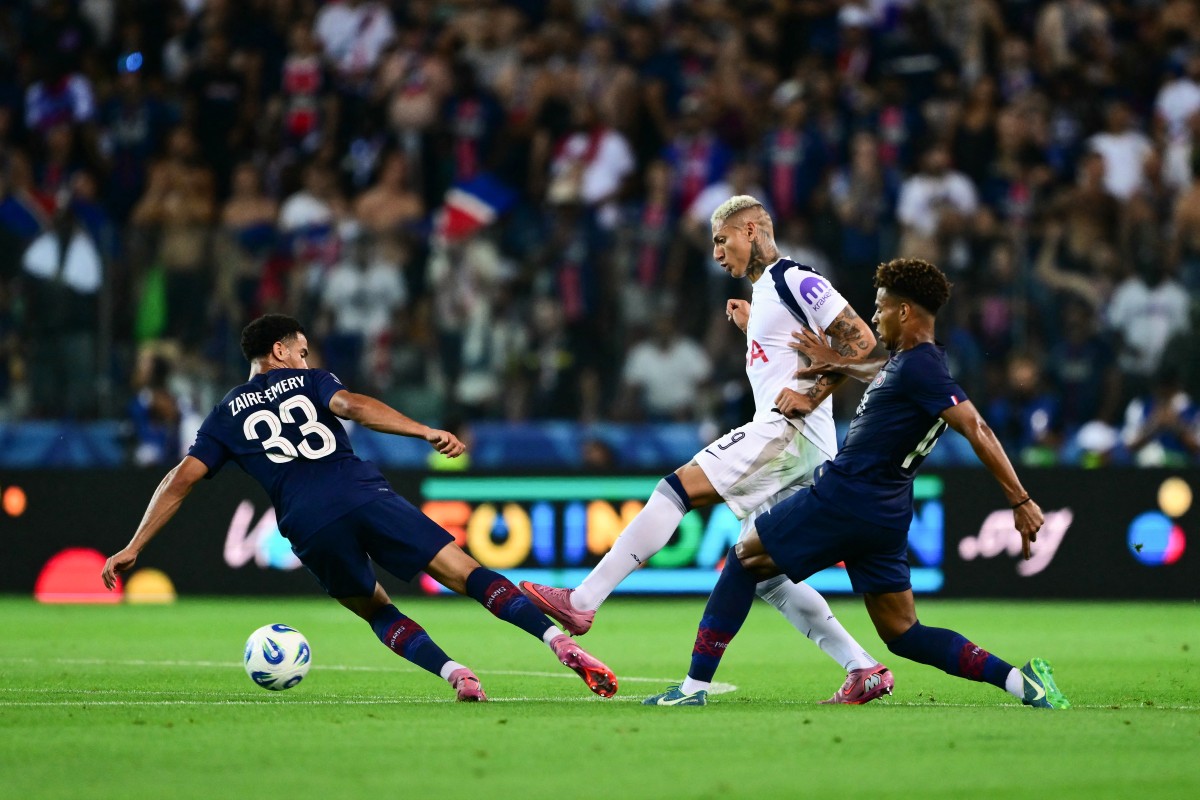 لقاء باريس وتوتنهام (أ ف ب)