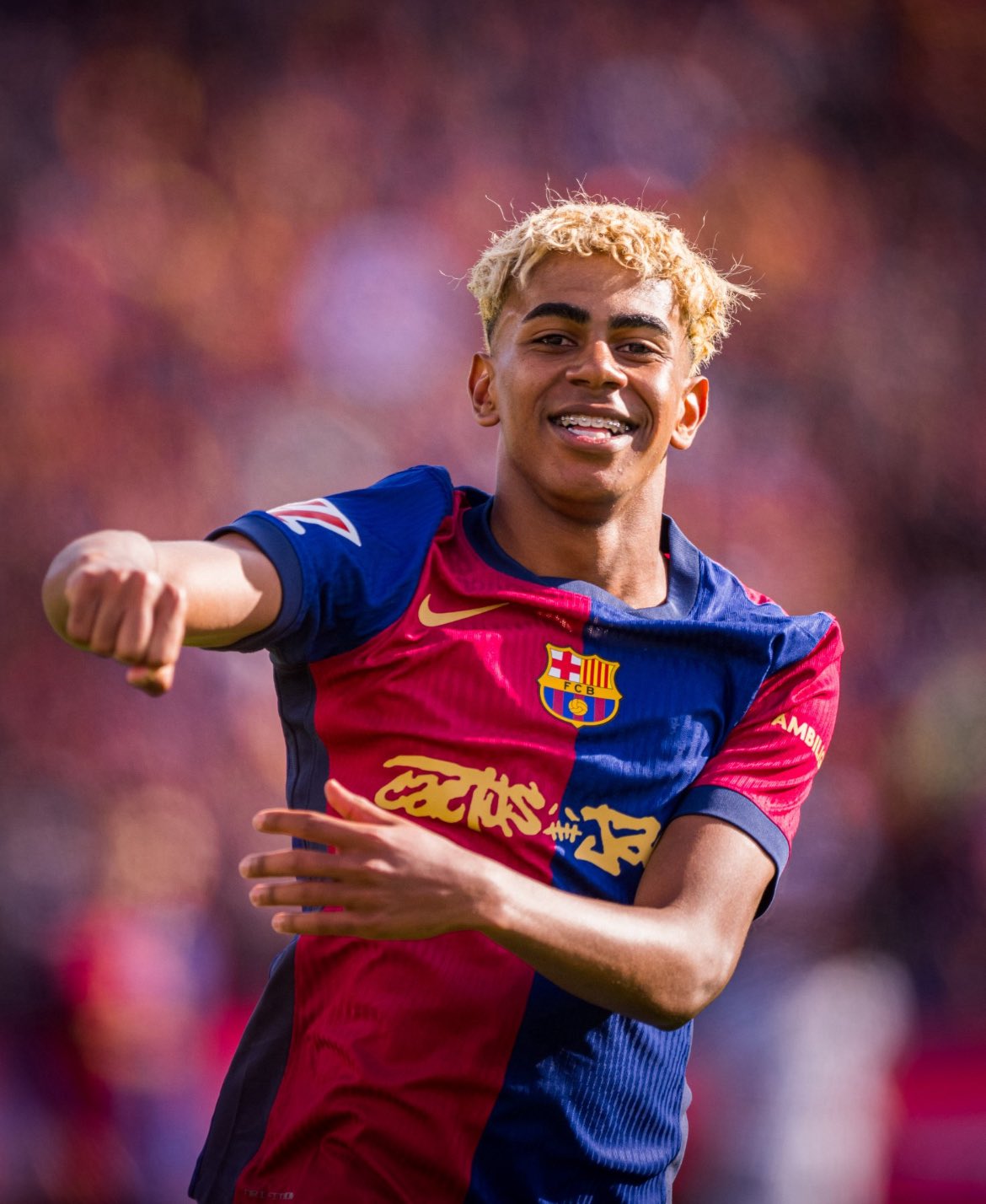 لامين يامال (إكس)