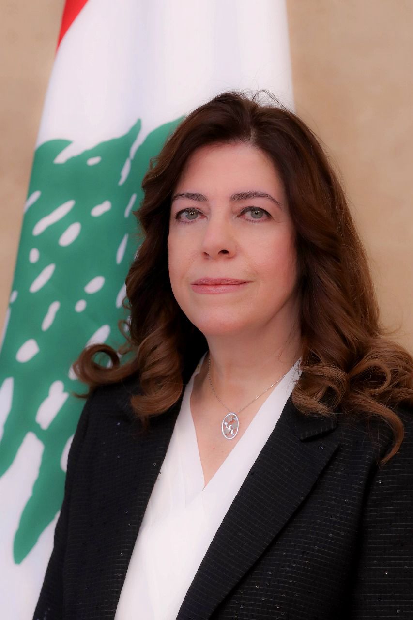وزيرة الشباب والرياضة نورا بيرقداريان.