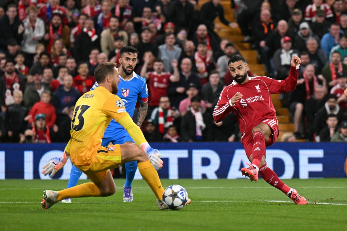 محمد صلاح خلال اللقاء (أ ف ب)
