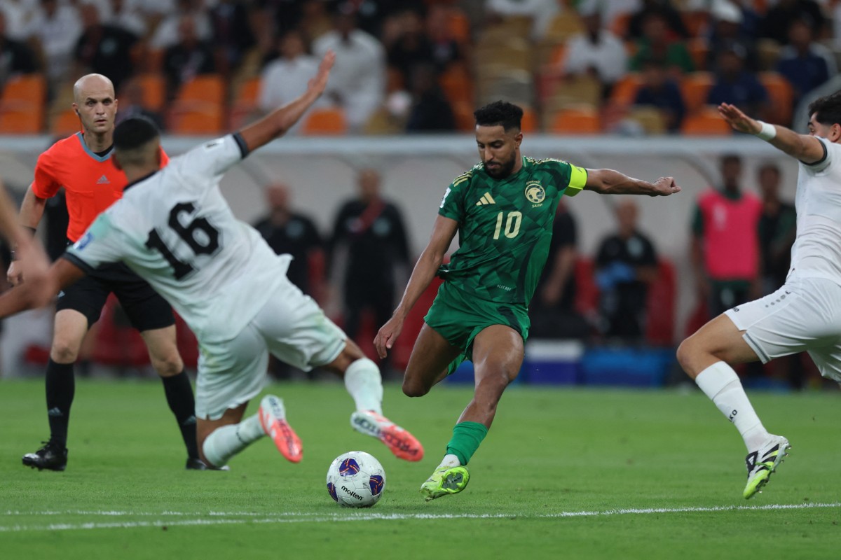 من لقاء السعودية والعراق (أ ف ب)