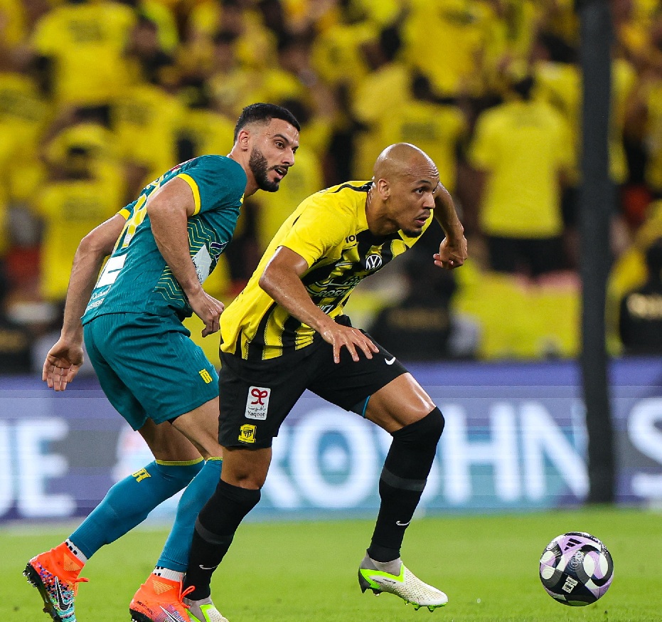 فابينيو والسومة خلال لقاء الاتحاد والعروبة (إكس)