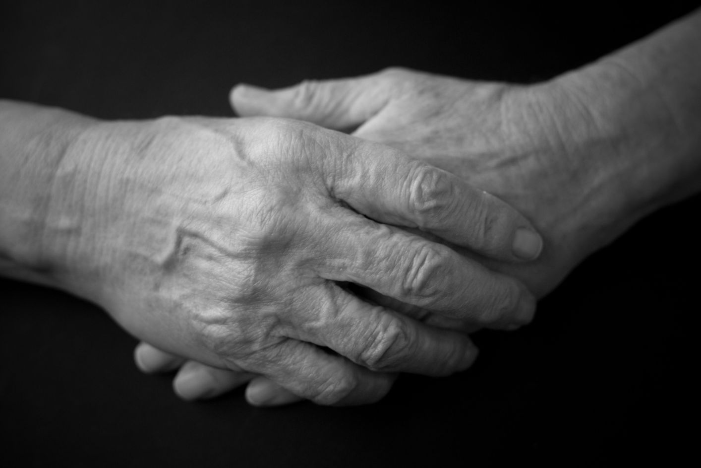 شيخوخة اليدين (pexels).