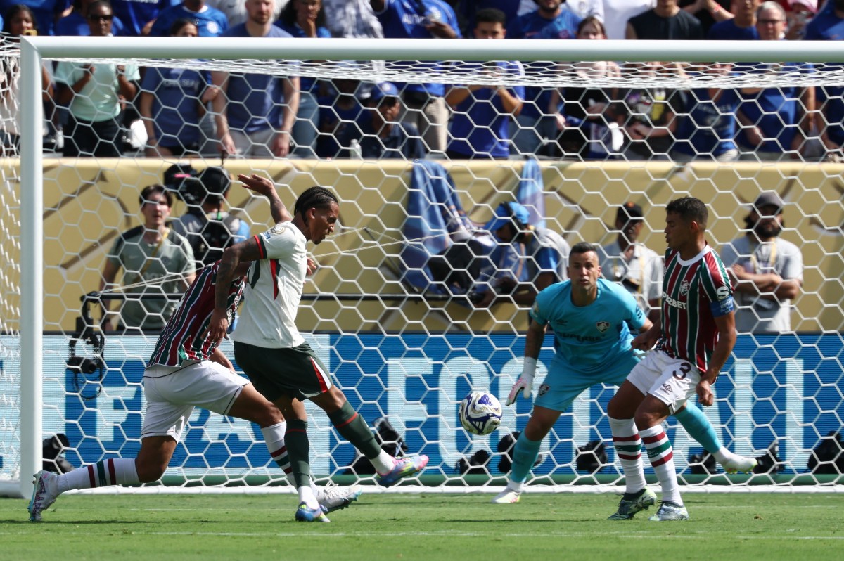 لحظة تسجيل جواو الهدف الثاني بلقاء تشيلسي وفلوميننسي. (أ ف ب)