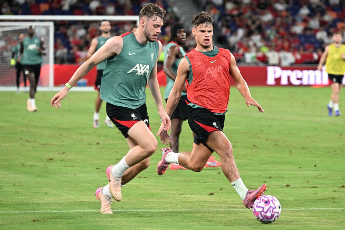 كيركيز في تمرين ليفربول قبل لقاء ميلان الودي (أ ف ب)