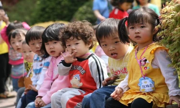 اطفال يابانيون. (أرشيفية)