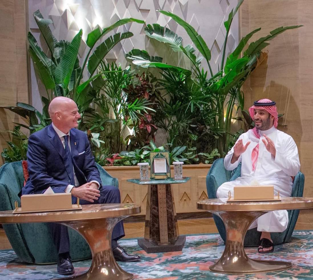 من لقاء إنفانتينو بالأمير محمد بن سلمان. (إنستغرام)