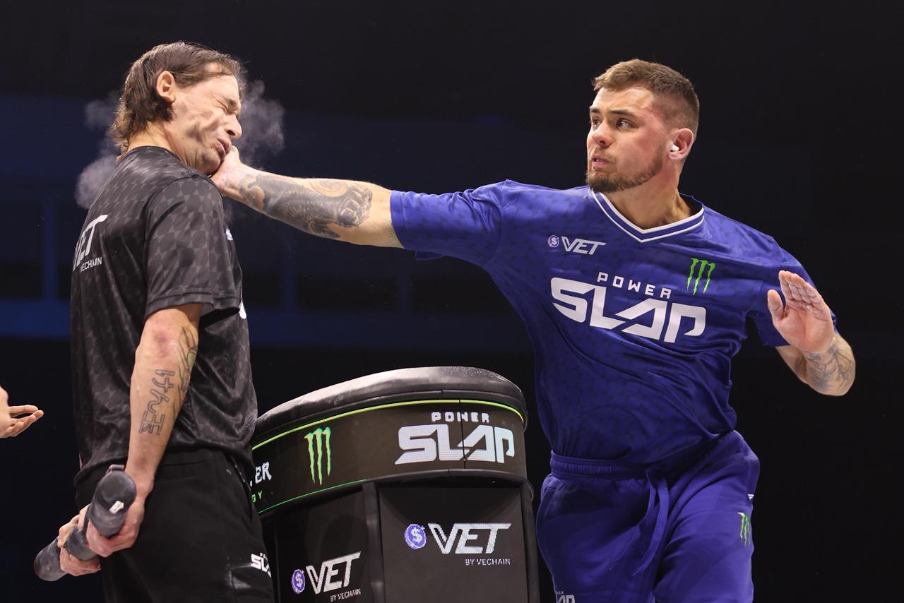 من بطولة Power Slap 17 في موسم الرياض 2025. (وكالات) 