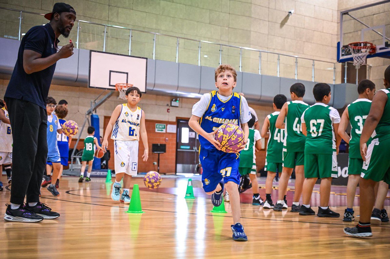 من مهرجان البراعم لكرة السلة في قطر. (وكالات) 