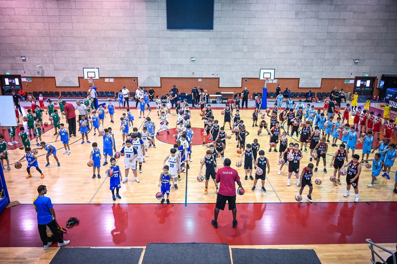 من مهرجان البراعم لكرة السلة في قطر. (وكالات) 