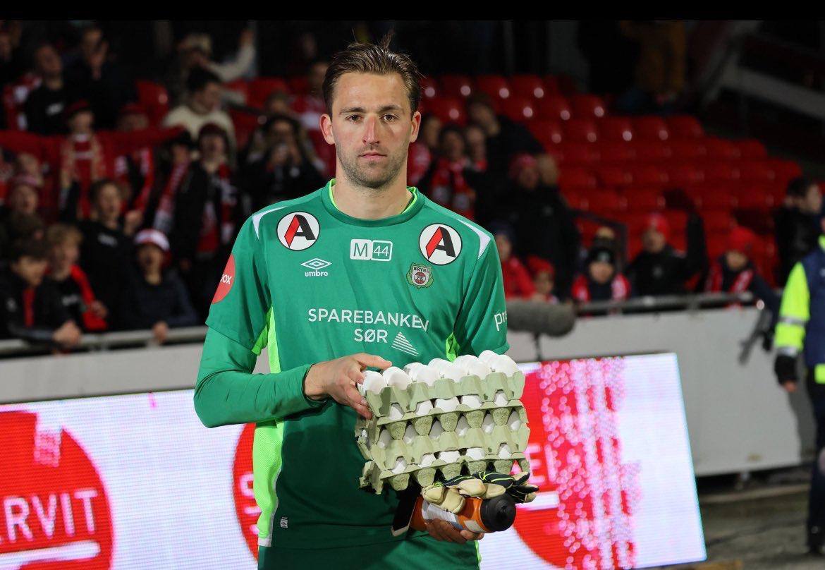 جائزة قدمها الفريق سابقاً. (إكس) 