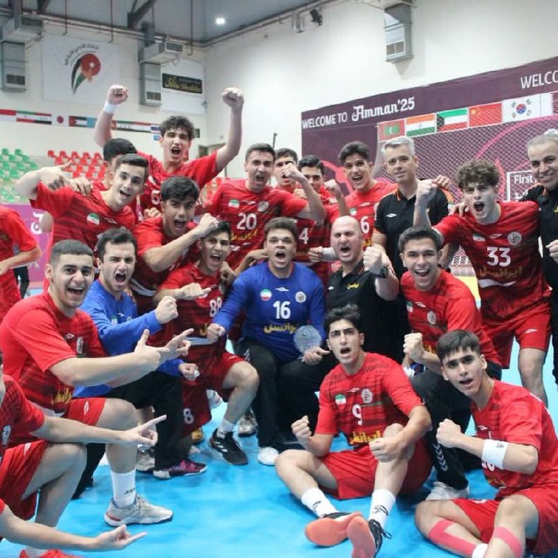 فرحة المنتخب الإيراني. (فيسبوك) 