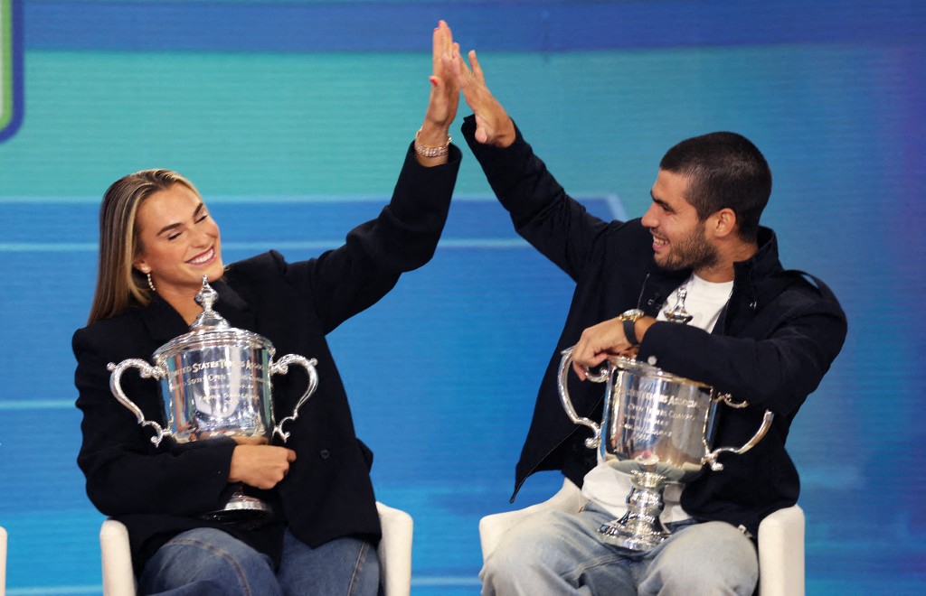 سابالينكا وألكاراز المتوجان بلقب بطولة أميركا المفتوحة. (أ ف ب)