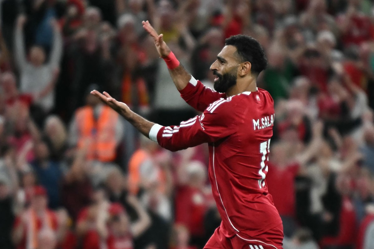 محمد صلاح خلال احتفاله بهدفه في مرمى بورنموث (أ ف ب)