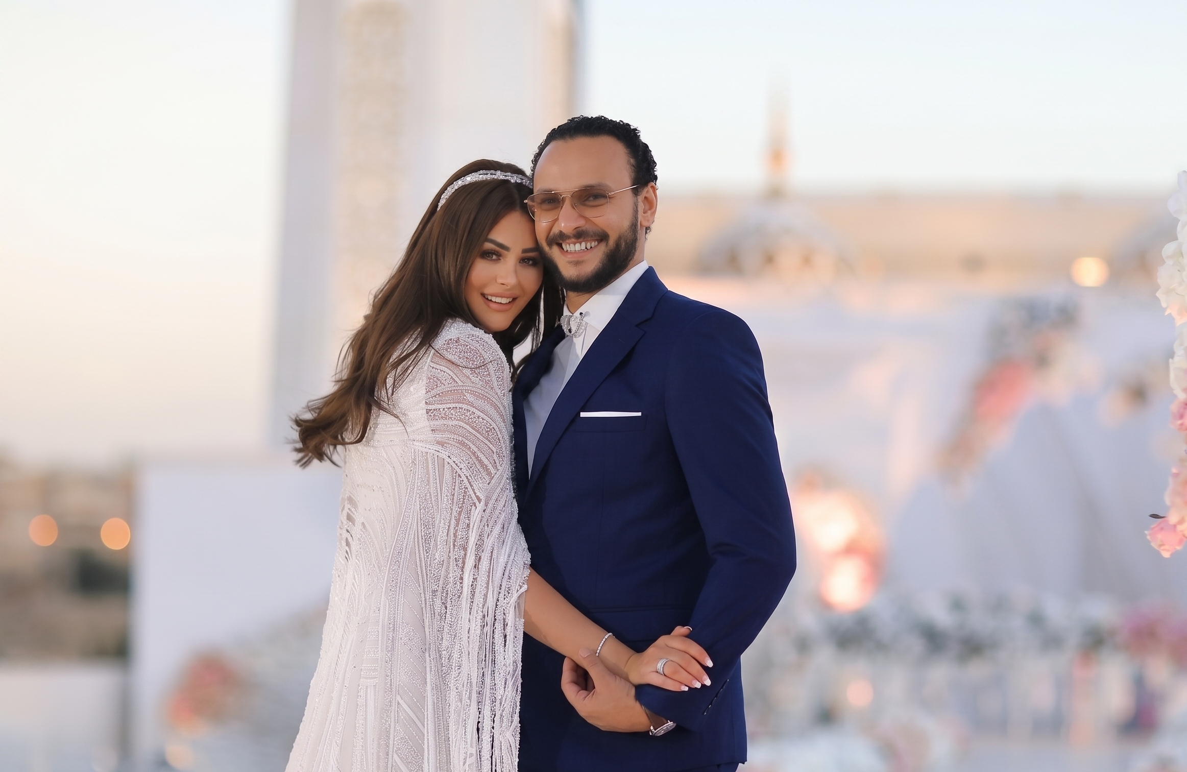 أحمد خالد صالح وهنادي مهنا في زفافهما (سوشيال ميديا)