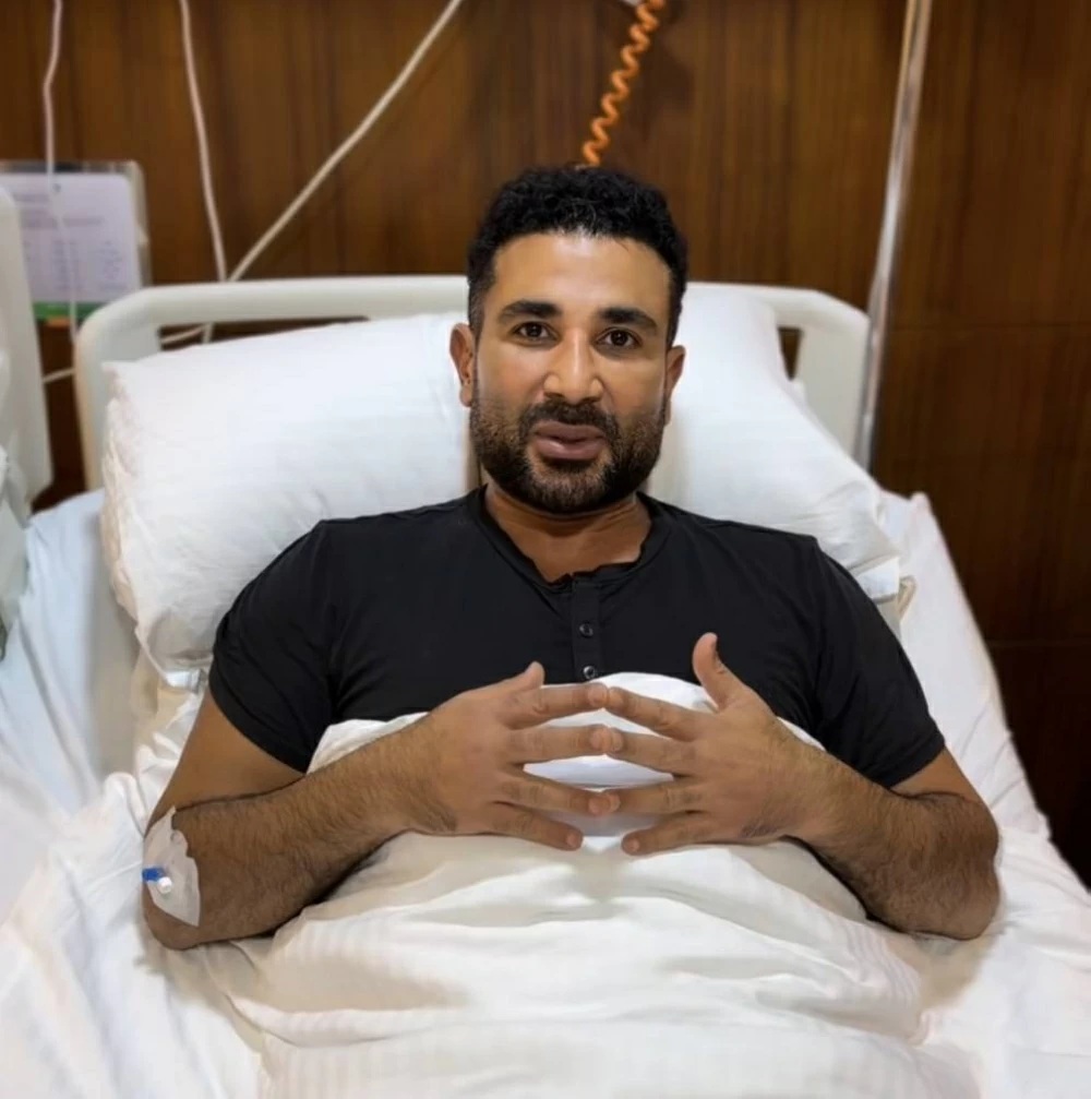 أحمد سعد في المستشفى (سوشيال ميديا)