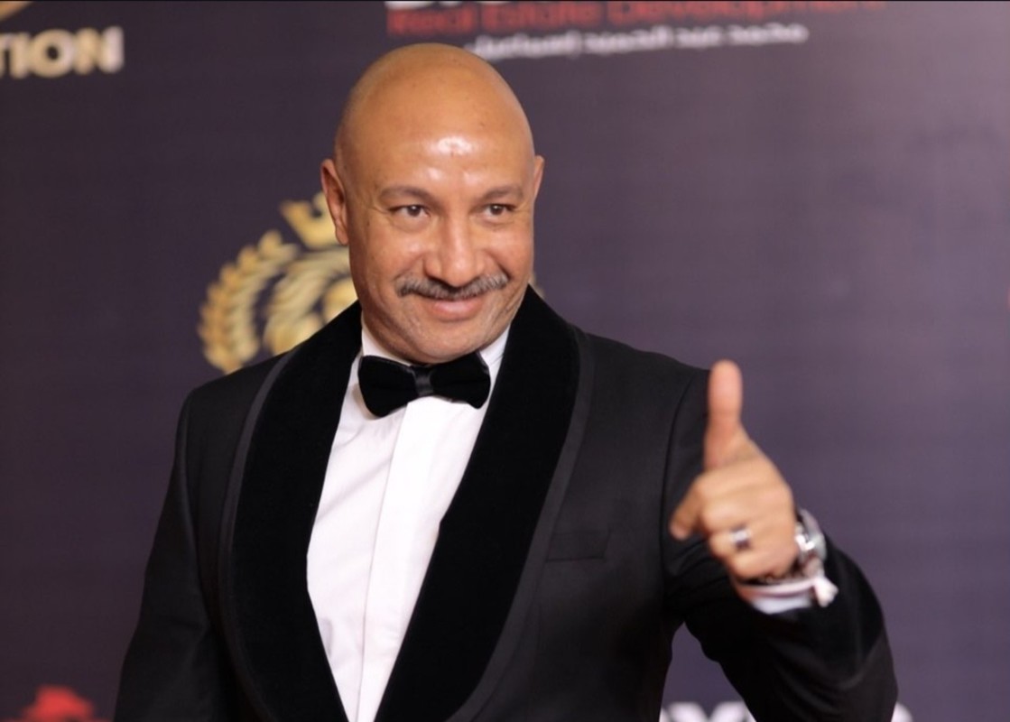 الكشف عن توبيخ عادل إمام لأحد المخرجين بسبب إهانته ممثلاً مغموراً