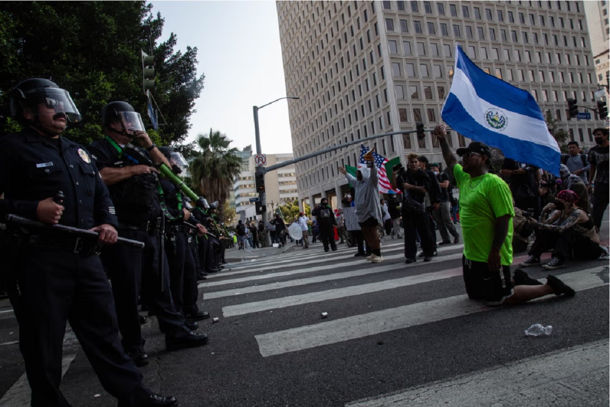 احتجاجات لوس أنجلوس (وكالات)