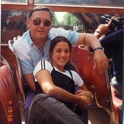 درة ووالدها (فيسبوك)