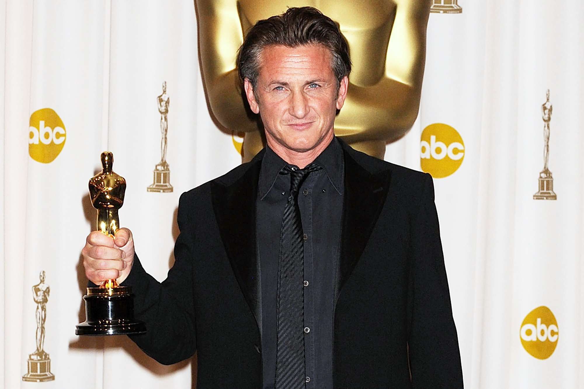 شون بن عام 2009 (سوشيال ميديا)