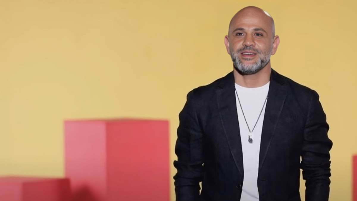 عزيز الشافعي (إنستغرام)