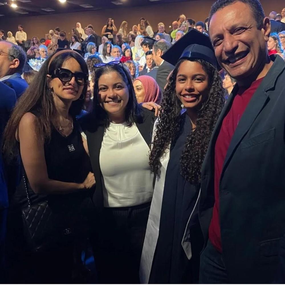 مريم مع والدها وزينة (إنستغرام)