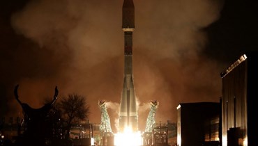 صاروخ أنغارا الروسي عند اطلاقه (أ ف ب).