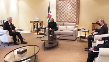 لقاء العاهل الأردني الملك عبد الله الثاني ووزير الدفاع الإسرائيلي بيني غانتس (أ ف ب).