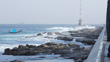 مشهد من الكورنيش البحريّ لبيروت (مارك فياض).
