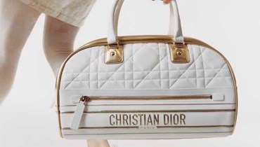 اكتشفي Dior Vibe الجديدة... حقيبة اليد المستقبليّة 2022 (صور)