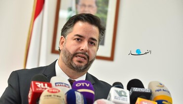 وزير الاقتصاد أمين سلام (حسام شبارو).