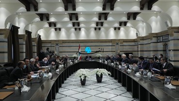 مجلس الوزراء انعقد برئاسة نجيب ميقاتي (مارك فياض).