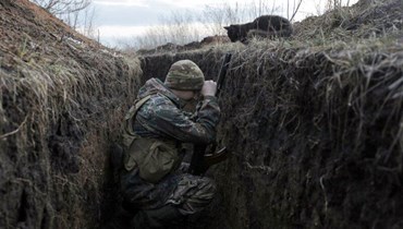 جندي عند الحدود الروسية الأوكرانية (أ ف ب).