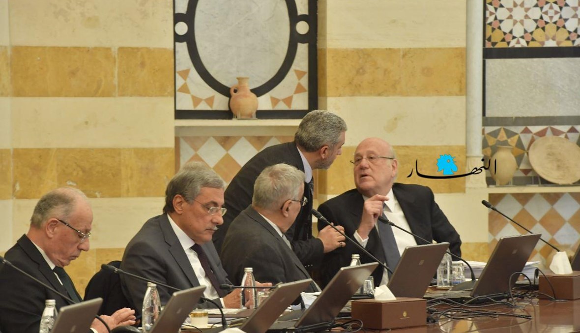 الرئيس نجيب ميقاتي خلال جلسة مناقشة مجلس الوزراء (نبيل إسماعيل).