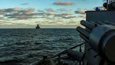 سفينة حربية روسية أثناء التدريبات البحرية في البحر الأسود خارج ميناء سيفاستوبول في القرم. (وزارة الدفاع الروسية/أ ف ب).