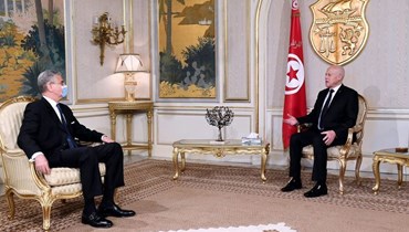 سعيّد مستقبلا بلحاج في قصر قرطاج (15 شباط 2022، رئاسة الجمهورية التونسية). 