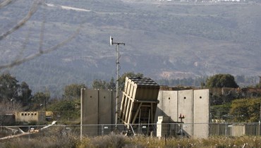 بطارية لصواريخ القبة الحديد الإسرائيلية قرب الحدود مع لبنان أمس. (أ ف ب)